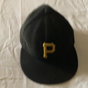 🧢NEW ERA PIRATES IN FIELD CAP